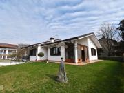 Case e ville in vendita di 194 m² in Largo Ivrea