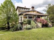 Case e ville in vendita di 1954 m²