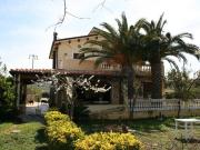 Case e ville in vendita di 195 m² in Via dei limoni, 25