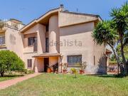 Case e ville in vendita di 195 m² in Via Panchia