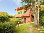 Case e ville in vendita di 195 m² in Via Principale, 11