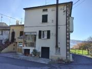 Case e ville in vendita di 196 m² in Via delle Tre Genghe