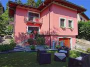 Case e ville in vendita di 198 m² in Via Sempione