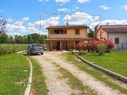 Case e ville in vendita di 199 m² in Località Vitiano, 136