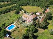 Case e ville in vendita di 2000 m²