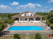 Case e ville in vendita di 2000 m²