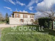 Case e ville in vendita di 200 m² in Via Adorno Borgianni, 1