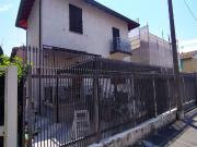 Case e ville in vendita di 200 m² in Via Alberto da Giussano