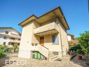 Case e ville in vendita di 200 m² in Via Alessandro Volta