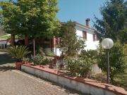 Case e ville in vendita di 200 m² in Via Appia Sud