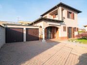 Case e ville in vendita di 200 m² in Via Bruno Buozzi