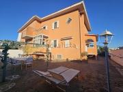 Case e ville in vendita di 200 m² in Via Casal di Claudia