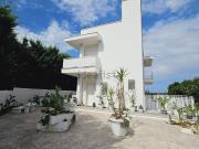 Case e ville in vendita di 200 m² in Via Charles Le...