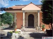 Case e ville in vendita di 200 m² in Via Cutrofiano