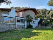 Case e ville in vendita di 200 m² in Via dei Ciclamini