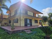 Case e ville in vendita di 200 m² in Via del Gambero