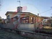 Case e ville in vendita di 200 m² in Via del Giardino, 8