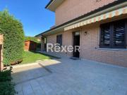 Case e ville in vendita di 200 m² in Via delle Querce, 8