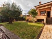 Case e ville in vendita di 200 m² in Via Francesco Cilea, 15