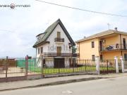 Case e ville in vendita di 200 m² in Viale Certosa, 106