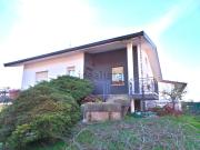 Case e ville in vendita di 200 m² in Via Montasio, 1