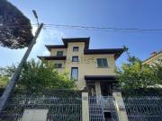 Case e ville in vendita di 200 m² in Via Peschiera