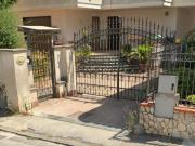 Case e ville in vendita di 200 m² in Via Somma