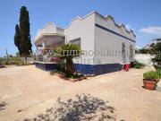 Case e ville in vendita di 200 m² in Via Val di Noto