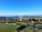 Case e ville in vendita di 290 m² in Via Valesana, 18