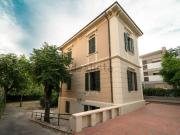 Case e ville in vendita di 200 m² in Viale Trieste