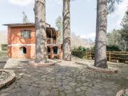 Case e ville in vendita di 204 m² in Via delle Crocette