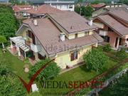 Case e ville in vendita di 207 m² in Via Asti, 14