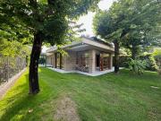 Case e ville in vendita di 207 m² in Via Benedetto Croce