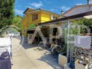 Case e ville in vendita di 209 m² in Via Mantegna, 9