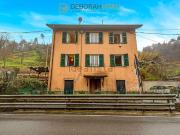 Case e ville in vendita di 209 m² in Via Provinciale...