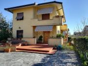 Case e ville in vendita di 210 m²