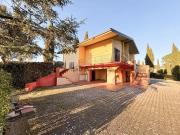 Case e ville in vendita di 210 m² in Strada Provinciale 4