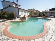 Case e ville in vendita di 210 m² in Via Antonio Gramsci