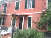 Case e ville in vendita di 210 m² in Via Artallo