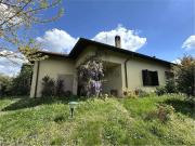 Case e ville in vendita di 210 m² in Via Belvedere, 2