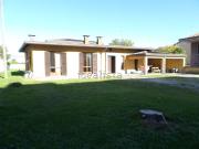 Case e ville in vendita di 210 m² in Via Cacciatori...