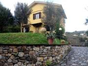 Case e ville in vendita di 210 m² in Via Colombiera