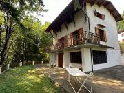 Case e ville in vendita di 210 m² in Via degli Scoiattoli, 4
