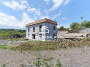 Case e ville in vendita di 210 m² in Via Longi, 4