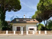Case e ville in vendita di 210 m² in Via Pio La Torre