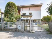 Case e ville in vendita di 210 m² in Via Private Braglia, 3