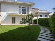 Case e ville in vendita di 210 m² in Via Renato Fucini, 29