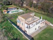 Case e ville in vendita di 210 m² in Via Roma