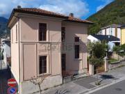 Case e ville in vendita di 210 m² in Via Roma, 6