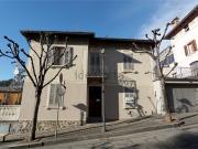 Case e ville in vendita di 210 m² in Viale Giuseppe Verdi